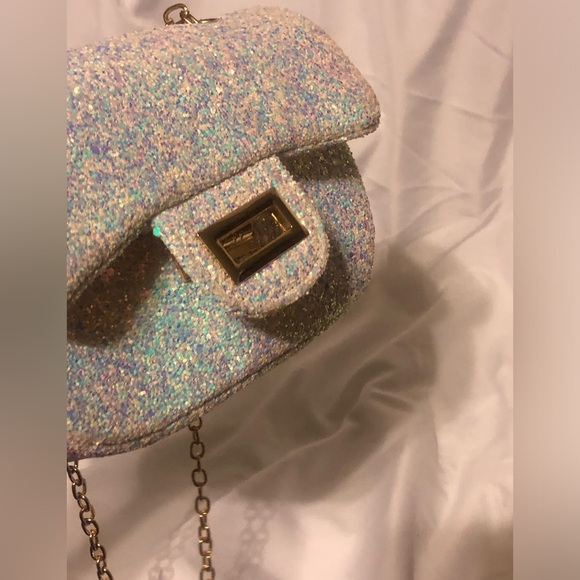 Crossbody - Picture 10 of 14